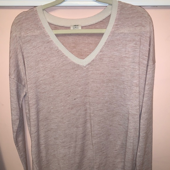 Aritzia Tops - Wilfred Long Sleeve